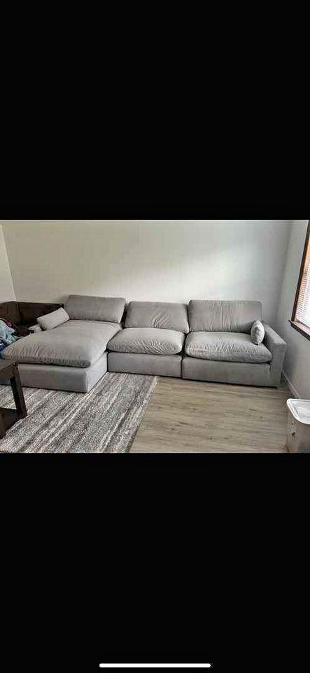 3 Piece Modular Cloud-like Sectional couch