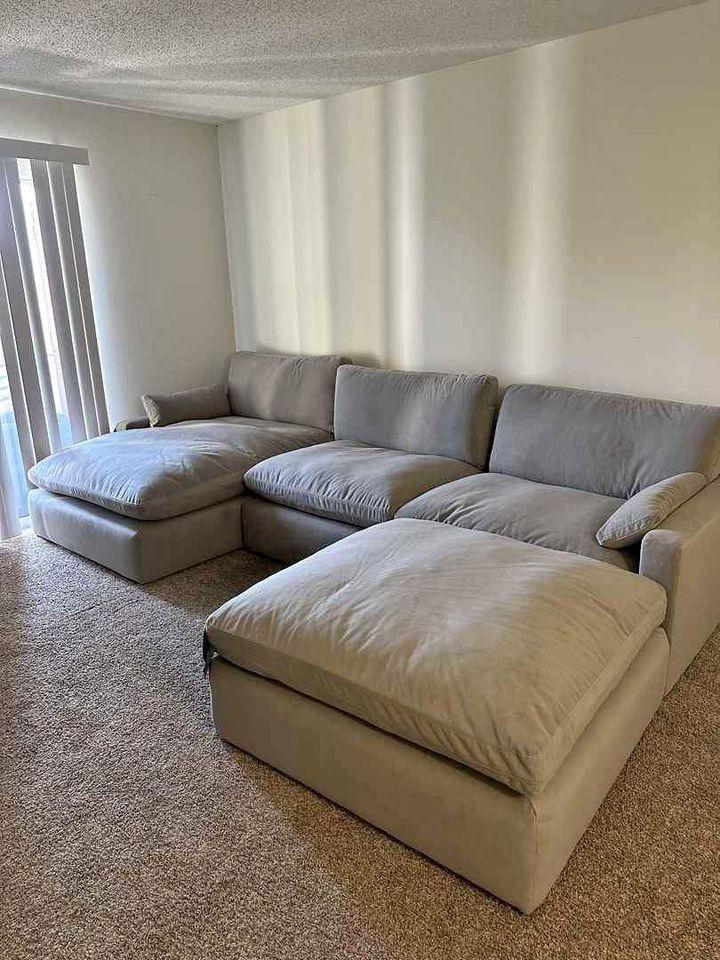 Sofa Sectional couch 🛋